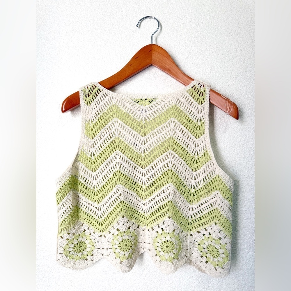 Cotton Emporium NWT Green & Ivory Button Up Crochet Vest Women’s Size XL - Picture 7 of 7